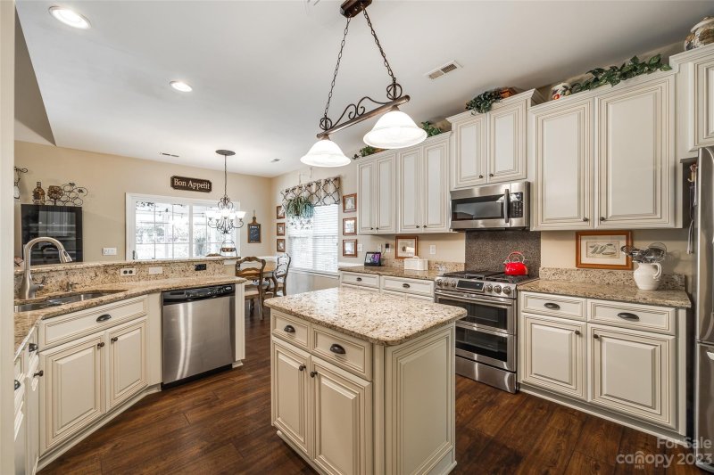 Property image 4 at 6210 Lowergate Drive, Waxhaw, NC 28173