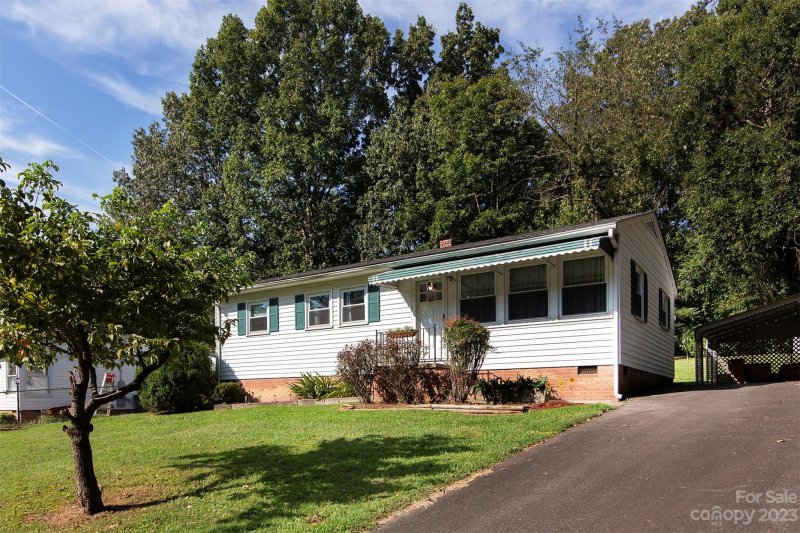 Property image 2 at 333 Brevard Street, Stanley, NC 28164