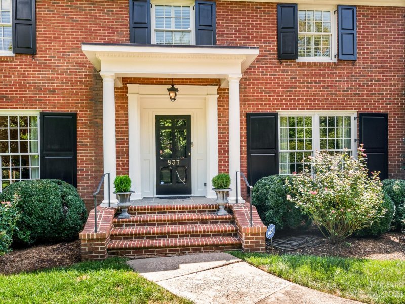 Property image 2 at 837 Greentree Drive, Charlotte, NC 28211