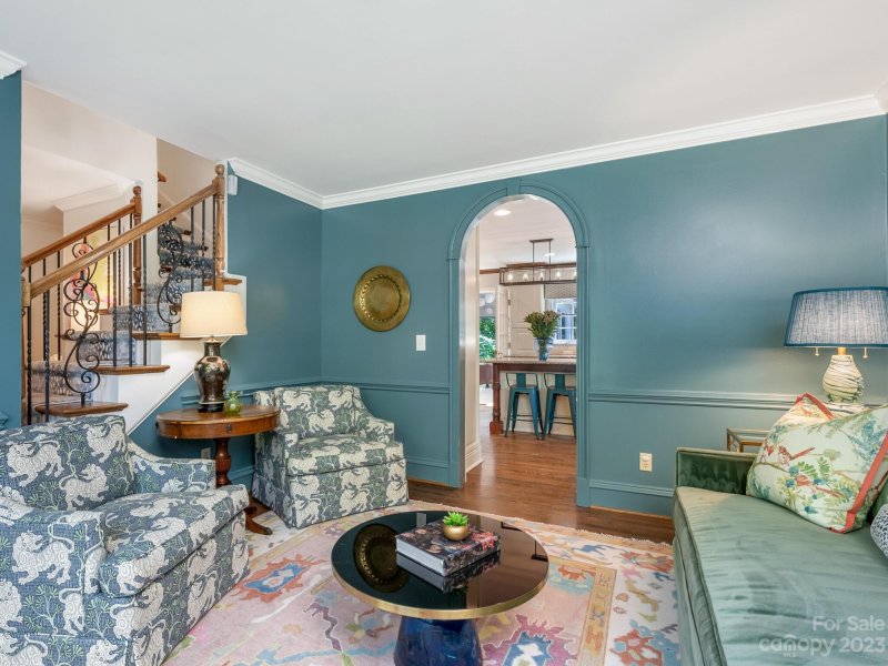 Property image 4 at 837 Greentree Drive, Charlotte, NC 28211