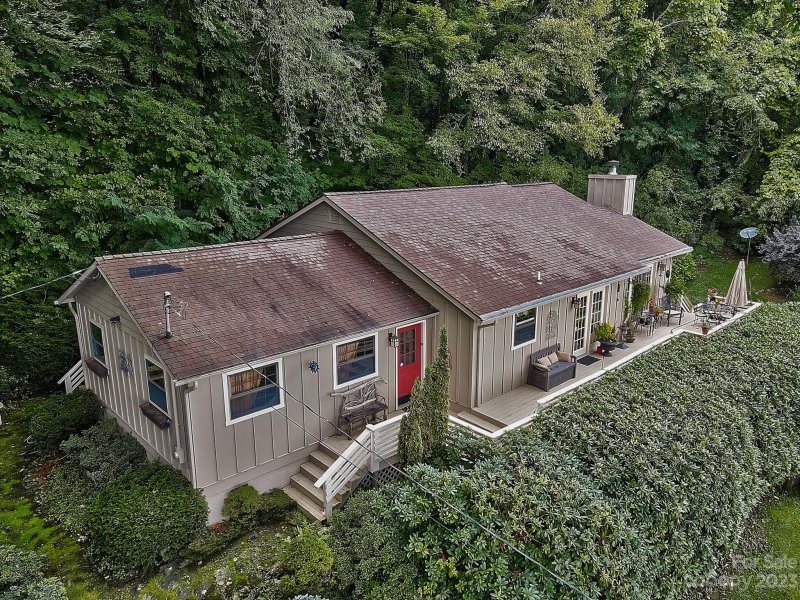 Property image 2 at 11 Boulder Way, Canton, NC 28716