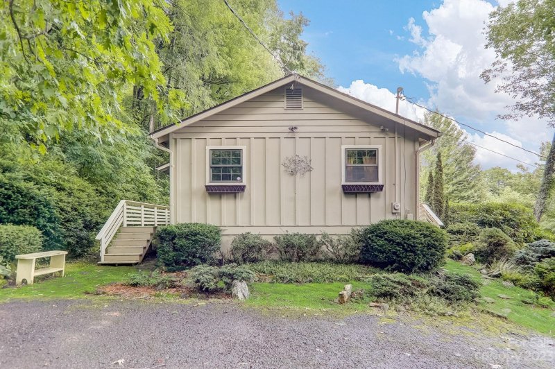 Property image 5 at 11 Boulder Way, Canton, NC 28716