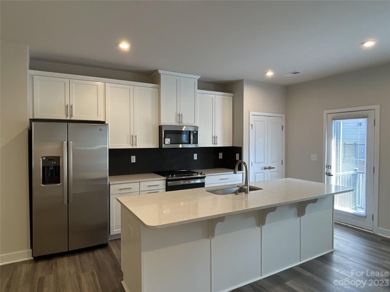 Property image 4 at 547 Nantahala Drive, Charlotte, NC 28211