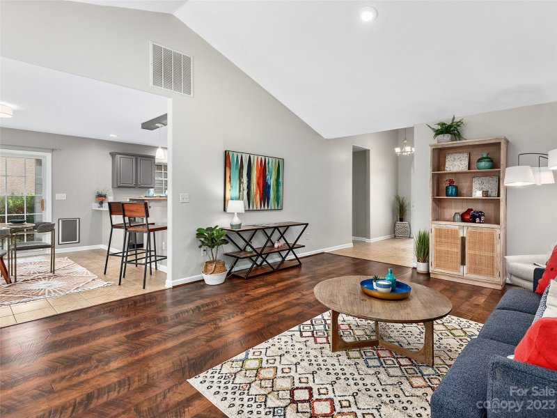 Property image 3 at 10 Slosman Drive, Asheville, NC 28806