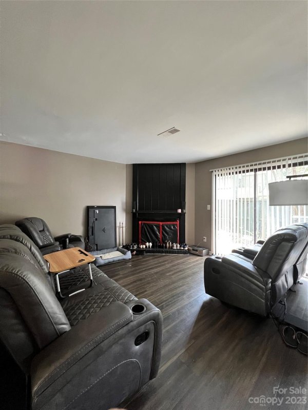 Property image 4 at 6112 Bent Tree Court, Charlotte, NC 28212