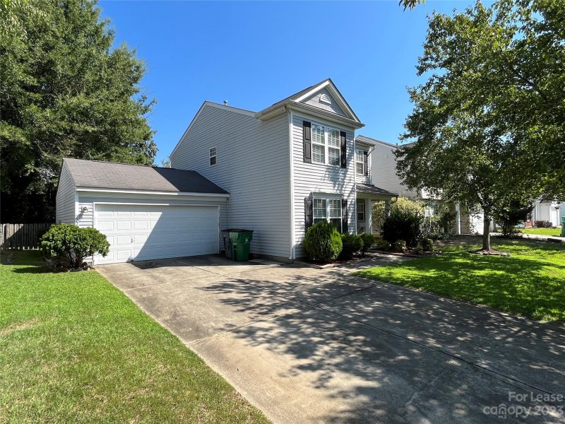 5737 Shining Oak Lane