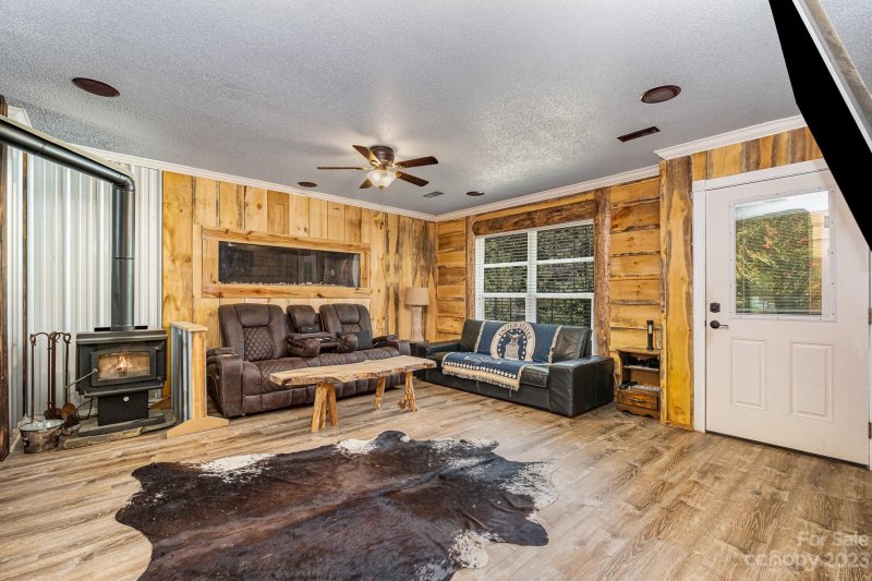 Property image 3 at 4952 Cricklewood Lane, Charlotte, NC 28212