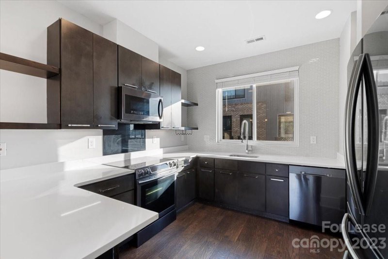 Property image 4 at 250 Domain Way, Charlotte, NC 28203