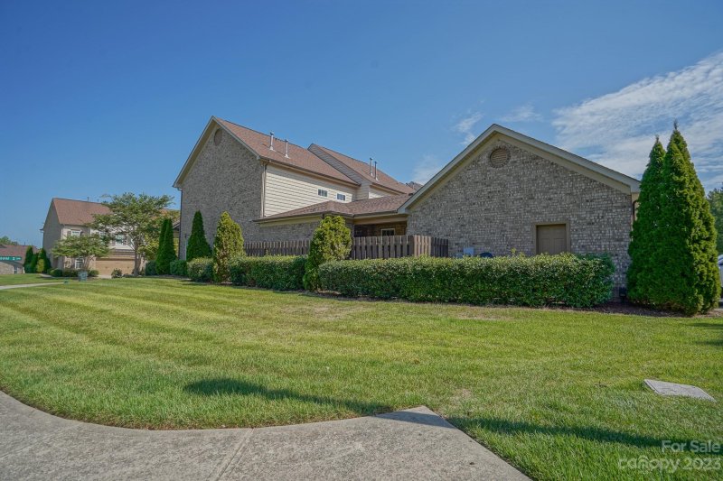 Property image 3 at 2285 Eversham Drive, Concord, NC 28027