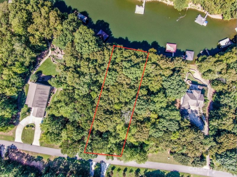 Property image 4 at 236 S Harbor Watch Drive, Statesville, NC 28677