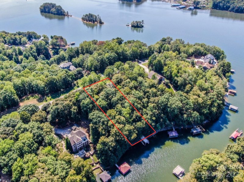 Property image 5 at 236 S Harbor Watch Drive, Statesville, NC 28677