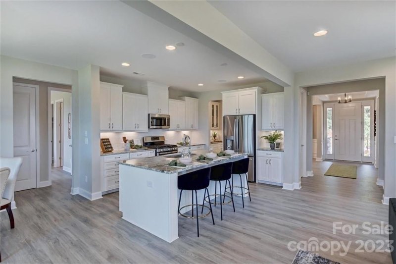 7539 Happy Hollow Drive