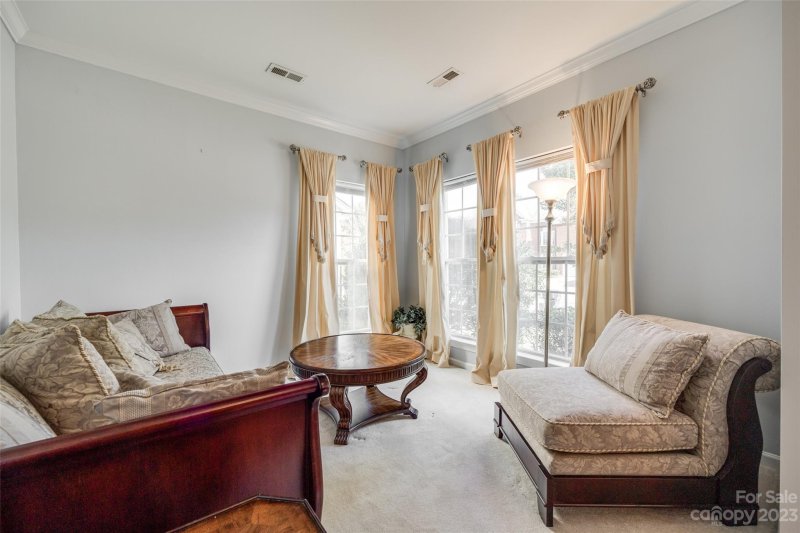 Property image 5 at 11323 Huntington Meadow Lane, Charlotte, NC 28273