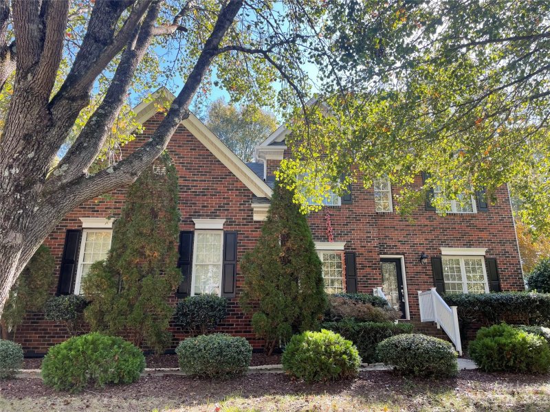 113 Abbotsbury Court