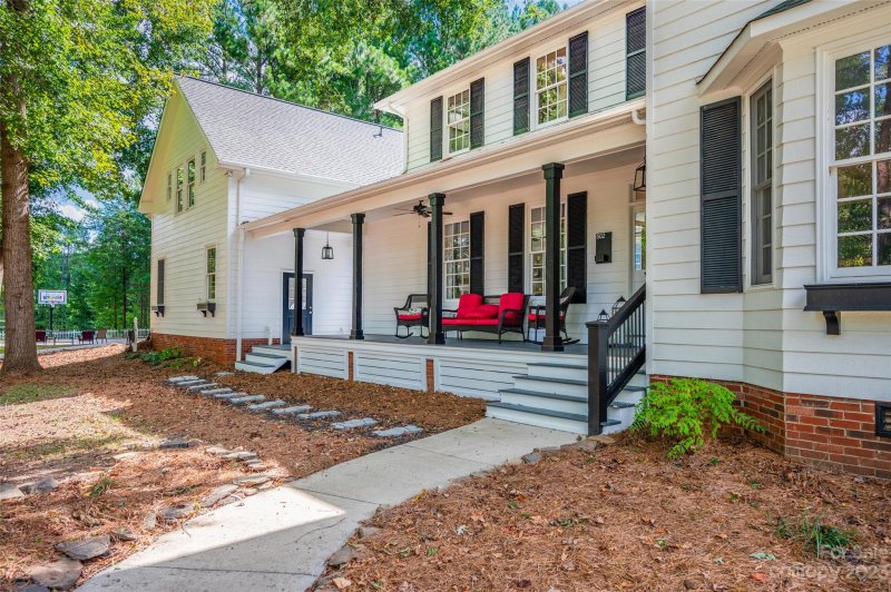 Property image 3 at 502 Big Indian Loop, Mooresville, NC 28117
