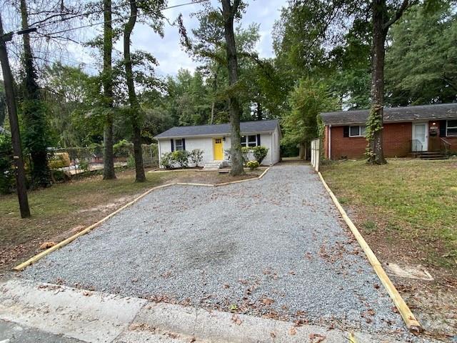 Property image 4 at 1800 Purser Drive, Charlotte, NC 28215