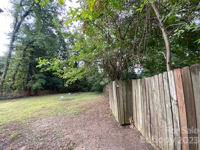 Property image 5 at 1800 Purser Drive, Charlotte, NC 28215