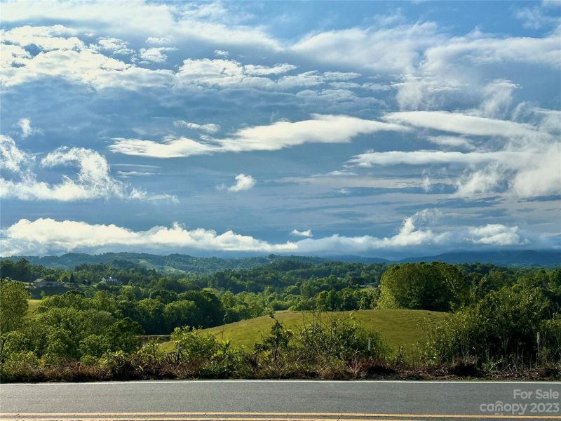 Property image 5 at 93 Horizon Way, Alexander, NC 28701