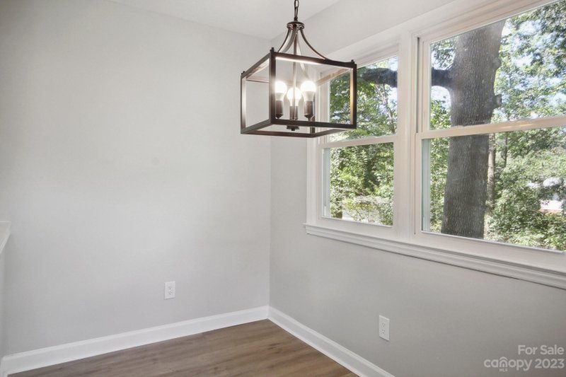 Property image 5 at 552 Derrydowne Drive, Charlotte, NC 28213