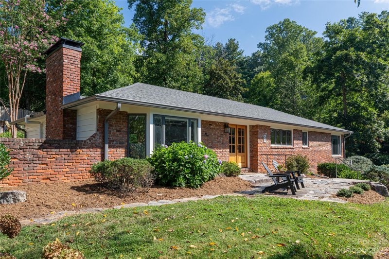 Property image 5 at 59 Blackwood Road, Asheville, NC 28804