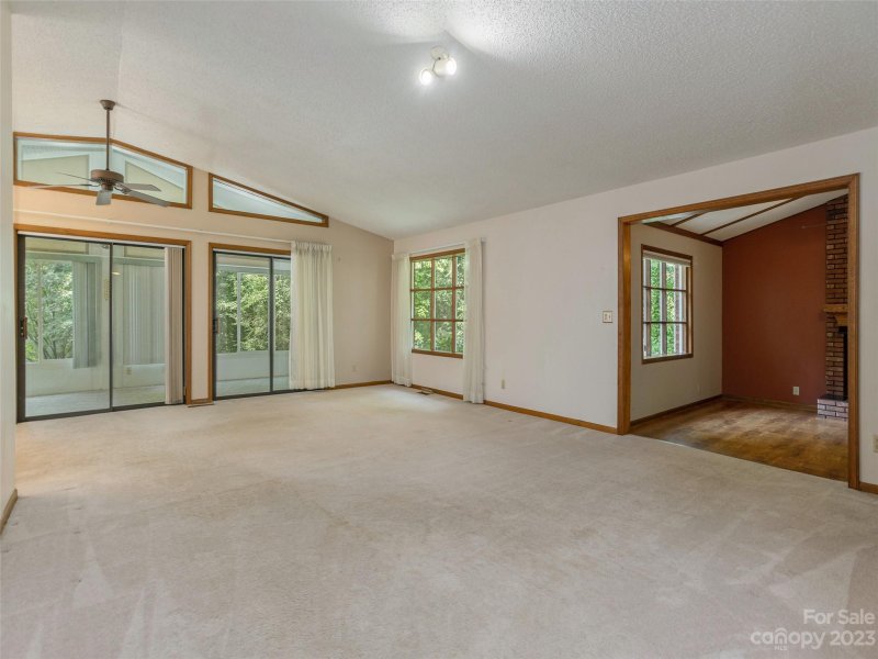 Property image 4 at 312 Colony Lane, Hendersonville, NC 28791