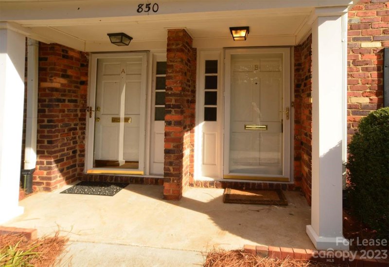 Property image 4 at 850 Mcalway Road, Charlotte, NC 28211