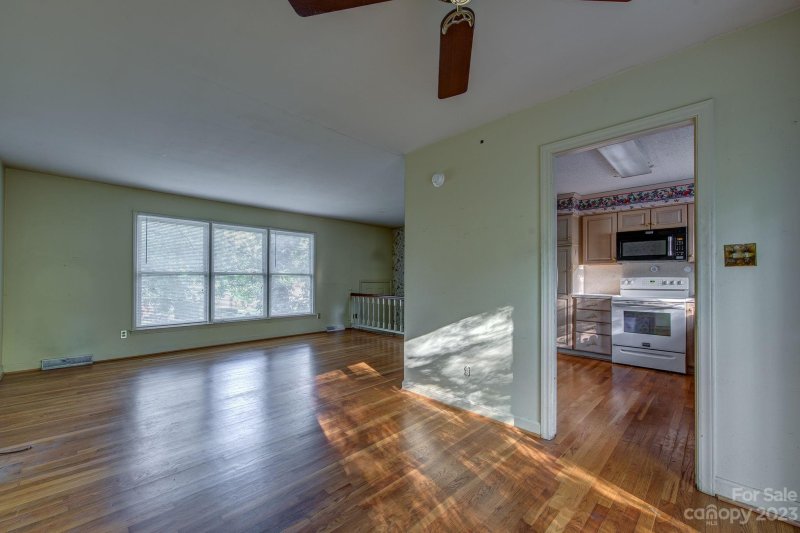 Property image 4 at 1610 Anthony Drive, Gastonia, NC 28052