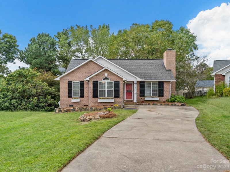 Property image 3 at 4910 Valley Trail Court, Concord, NC 28025