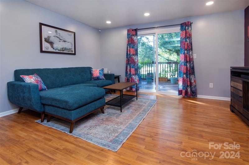 Property image 3 at 9604 Vinca Circle, Charlotte, NC 28213