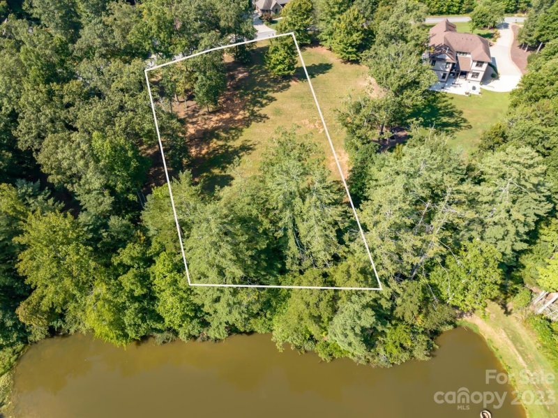 Property image 3 at 153 Cape Martin Circle, Hendersonville, NC 28791