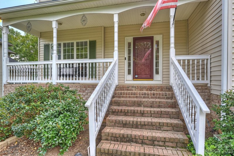 Property image 3 at 2908 Barnard Castle Lane, Matthews, NC 28104