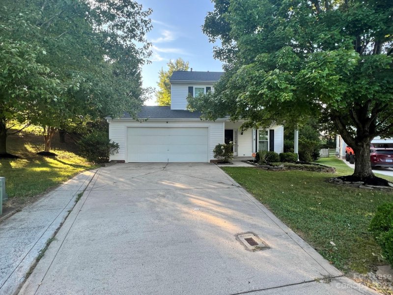 Property image 2 at 117 Endicott Court, Mooresville, NC 28115