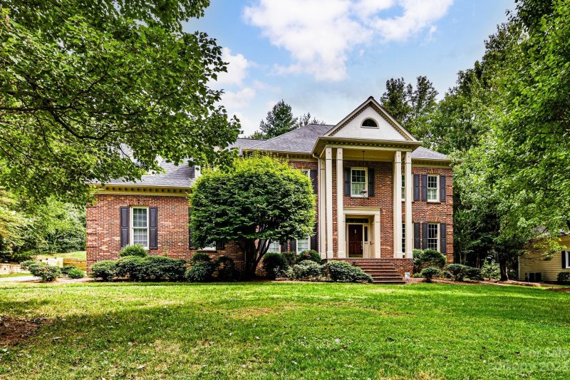 Property image 2 at 3310 Shillington Place, Charlotte, NC 28210