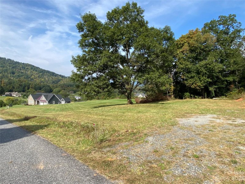 Property image 5 at 285 Seven Glens Drive, Weaverville, NC 28787