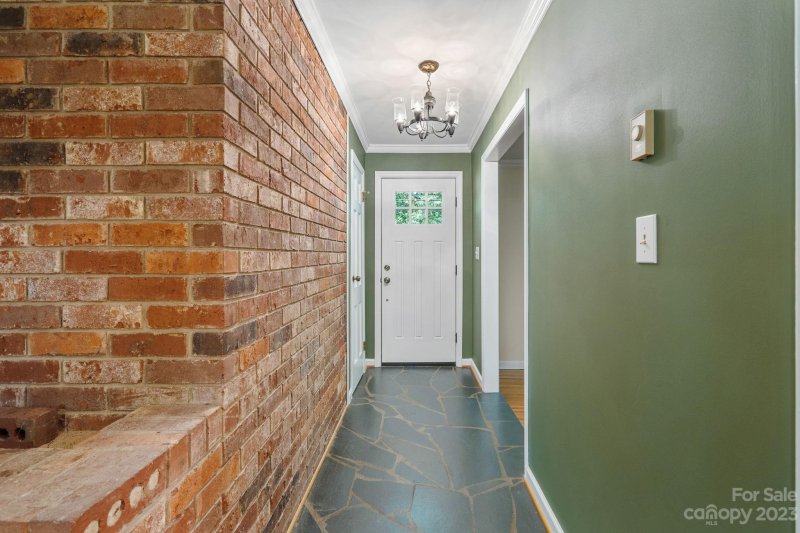 Property image 3 at 4537 Whispering Oaks Drive, Charlotte, NC 28213