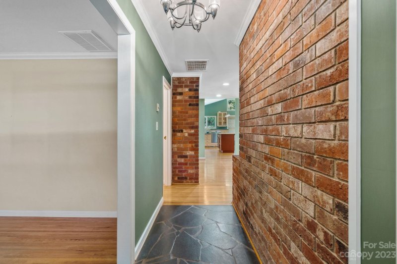 Property image 4 at 4537 Whispering Oaks Drive, Charlotte, NC 28213