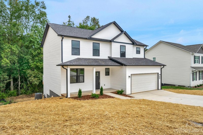 Property image 3 at 4012 Hereford Lane, Dallas, NC 28034