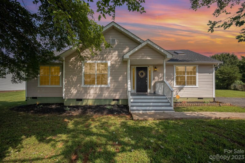 424 Cottonwood Circle