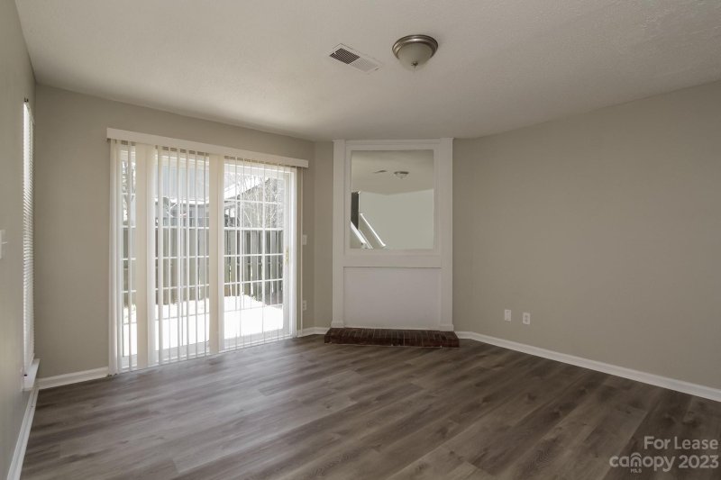 Property image 5 at 6153 Bent Tree Court, Charlotte, NC 28212