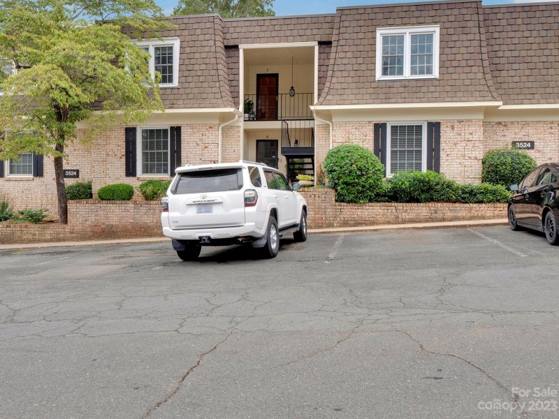 Property image 2 at 3524 Colony Road, Charlotte, NC 28211