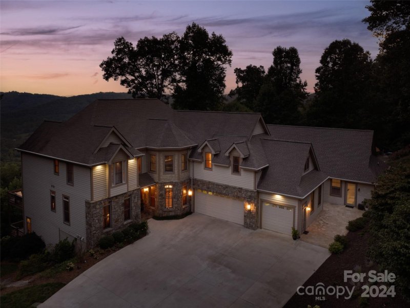 Property image 4 at 78 Crestridge Drive, Asheville, NC 28803