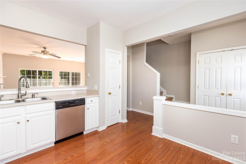 Property image 5 at 6879 Rothchild Drive, Charlotte, NC 28270