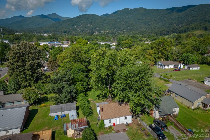 Property image 3 at 33 Maxwell Street, Waynesville, NC 28786