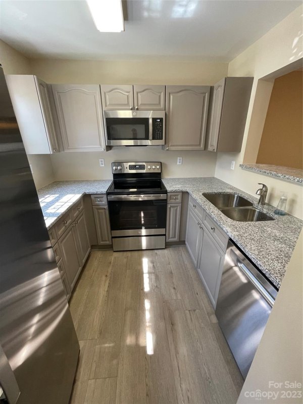 Property image 3 at 3709 Melrose Cottage Drive, Matthews, NC 28105