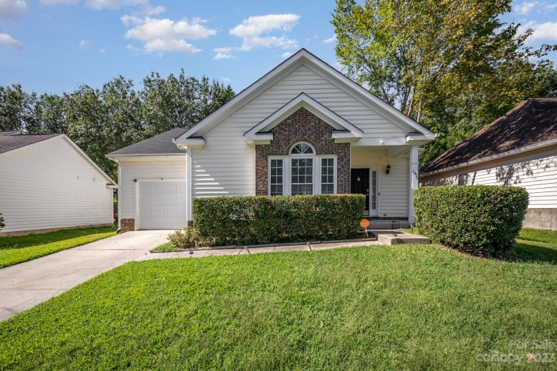 1520 Jeffrey Bryan Drive