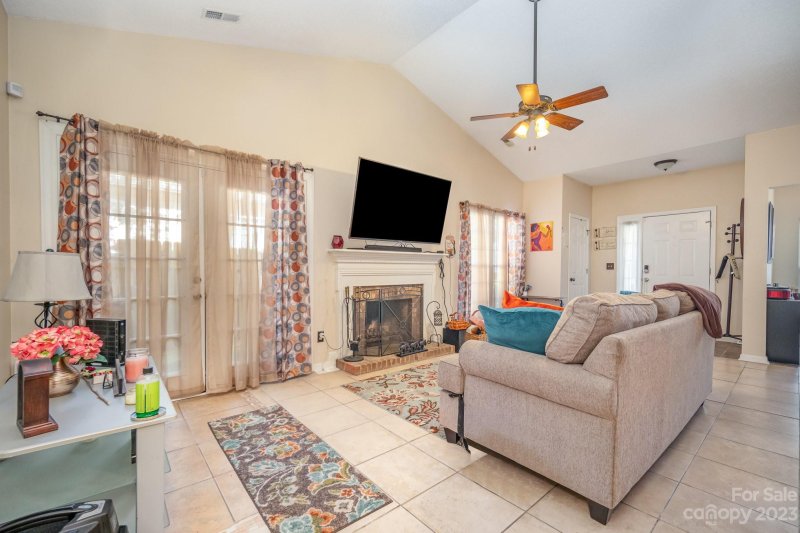 Property image 4 at 1520 Jeffrey Bryan Drive, Charlotte, NC 28213