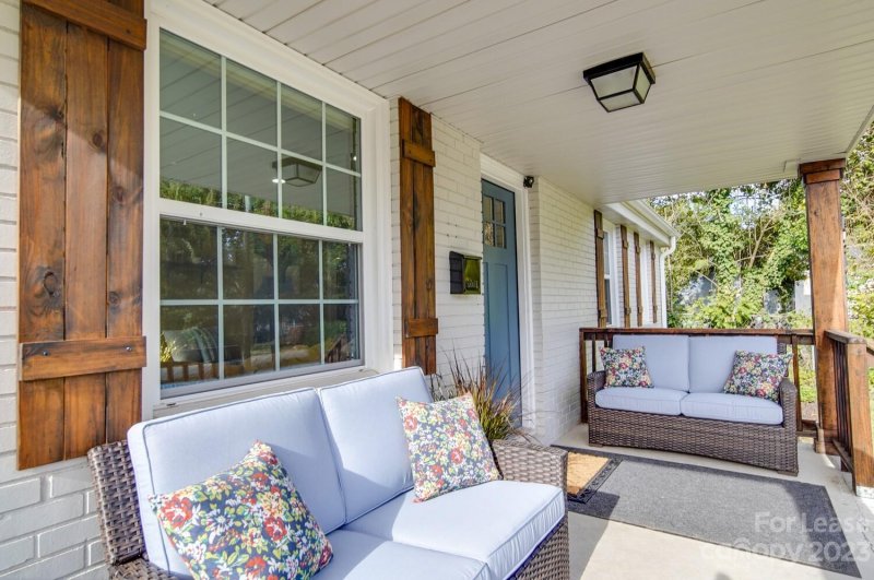 Property image 4 at 1512 Newcastle Street, Charlotte, NC 28216