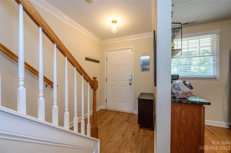 Property image 4 at 1330 Green Oaks Lane, Charlotte, NC 28205