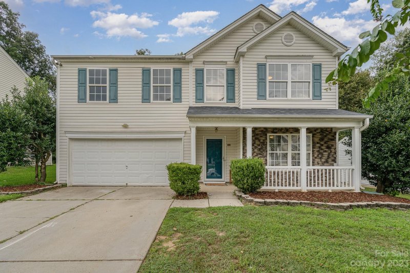 Property image 2 at 1944 Waters Trail Drive, Charlotte, NC 28216