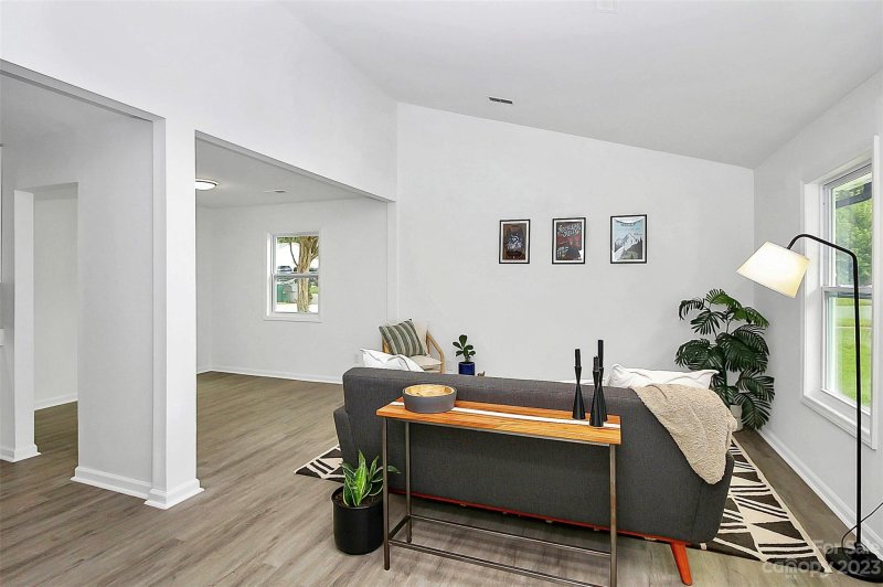 Property image 5 at 5400 Two Moons Drive, Charlotte, NC 28212